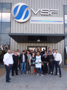 ADA en visite chez VSF - La remise des maillots Newsletter Octobre 2018 - VSF Vitro Service France